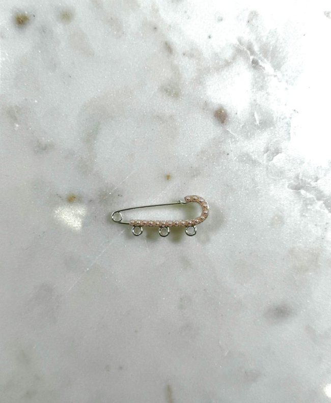 Sliver Pink Pearl Pin 3 Holes