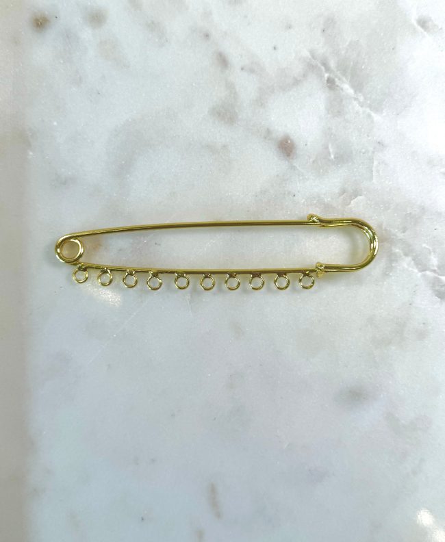 10 Loop Gold Pin